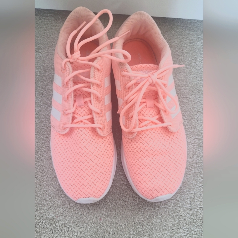 Adidas Tennis Shoes